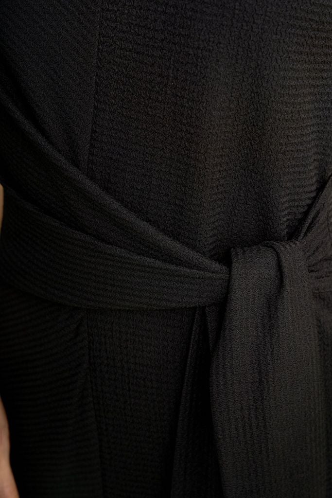 FDP73665 - Đầm dạo phố vải len dáng ôm cổ tròn không tay eo váy phối vạt thắt tạo kiểu - PANTIO