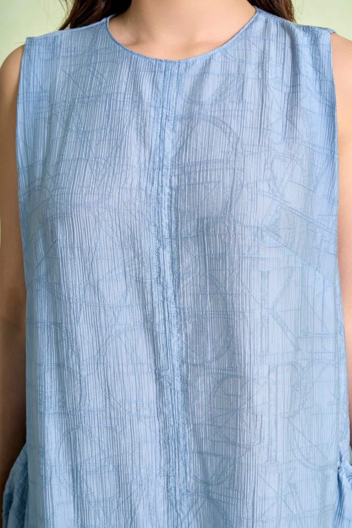 FDP73669 - Đầm dạo phố vải thô mỏng dáng suông cổ tròn thân váy có túi tạo kiểu - PANTIO