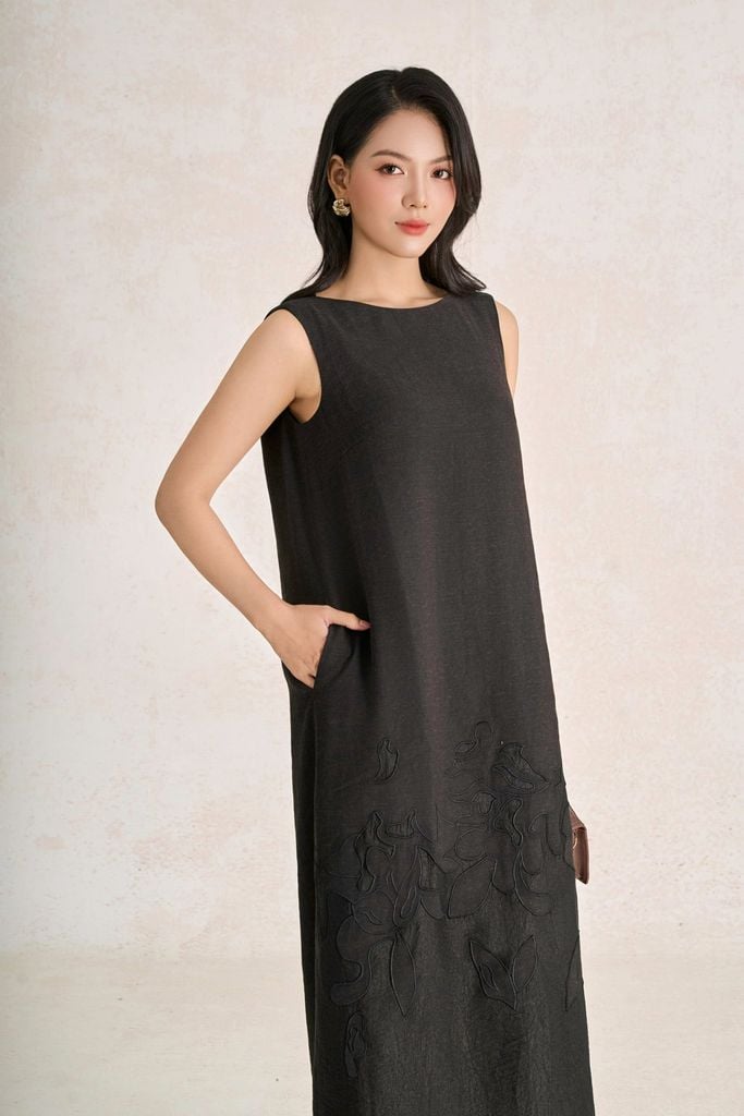 FDP75656 - Đầm dạo phố vải thô đũi dáng suông cổ tròn gấu váy hoạ tiết hoa nỏi thời trang - PANTIO