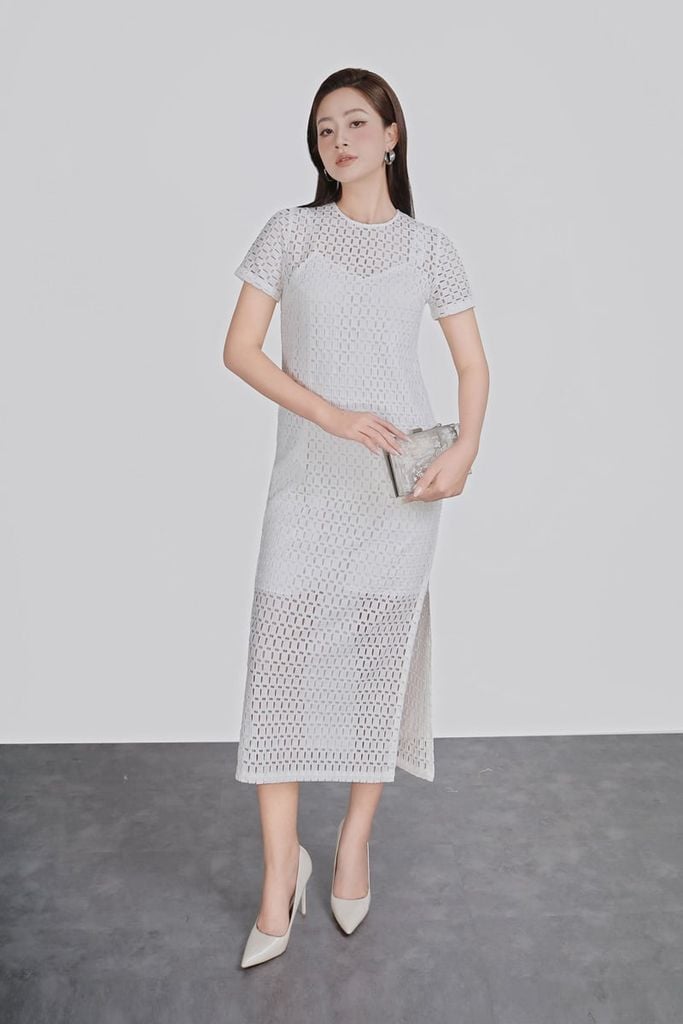 FDP93452 - Đầm dạo phố vải ren mỏng kèm váy lót hai dây dáng suông váy xẻ tà bên hông tạo kiểu - PANTIO