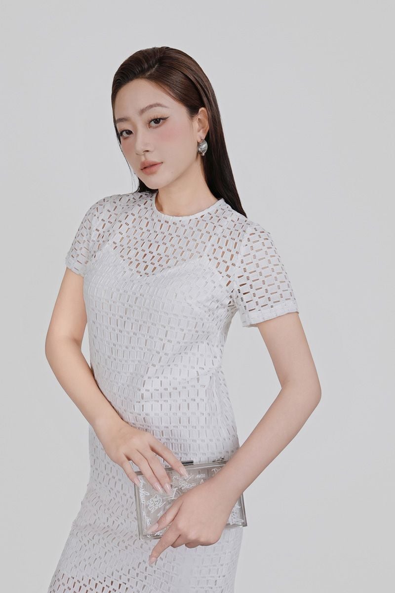 FDP93452 - Đầm dạo phố vải ren mỏng kèm váy lót hai dây dáng suông váy xẻ tà bên hông tạo kiểu - PANTIO