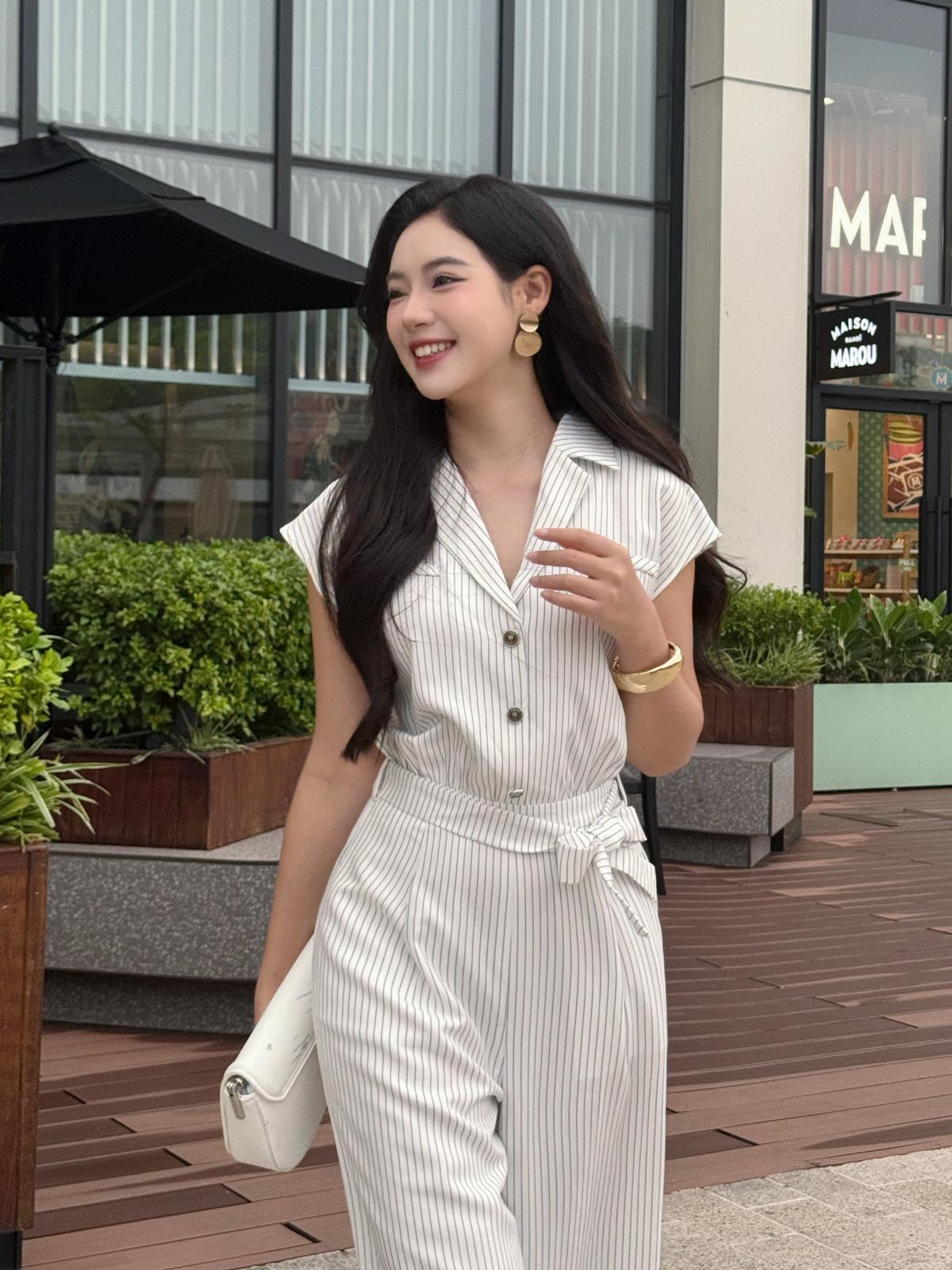 FJS1185 - Jumpsuit công sở vải thô kẻ dáng ôm cổ hai ve vai chờm lưng chun co giãn phối dây đai thắt eo tạo kiểu - tỷ lệ kèo 8899