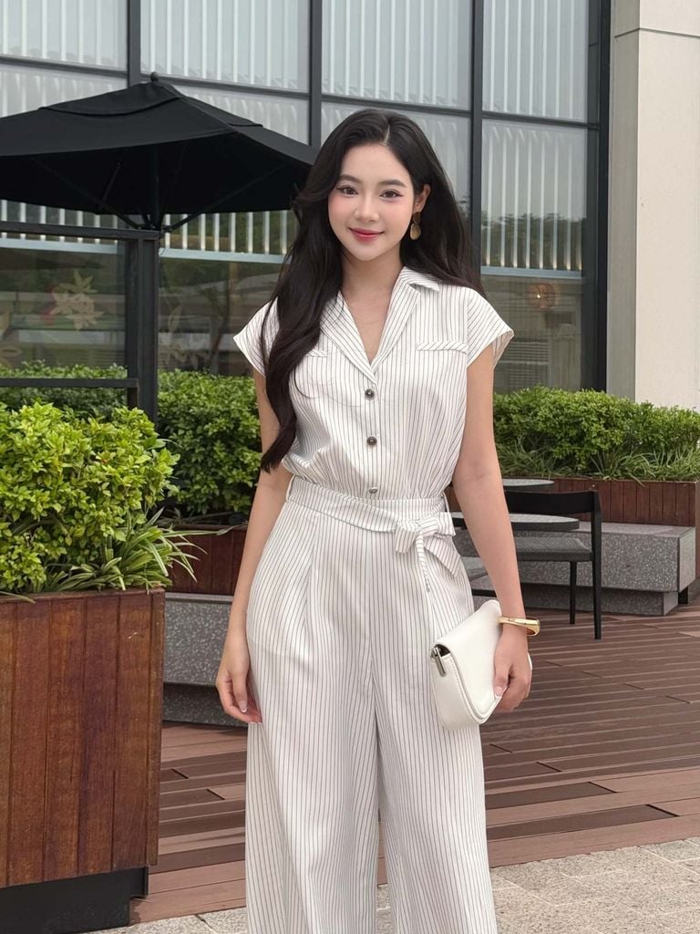 FJS1185 - Jumpsuit công sở vải thô kẻ dáng ôm cổ hai ve vai chờm lưng chun co giãn phối dây đai thắt eo tạo kiểu - tỷ lệ kèo 8899