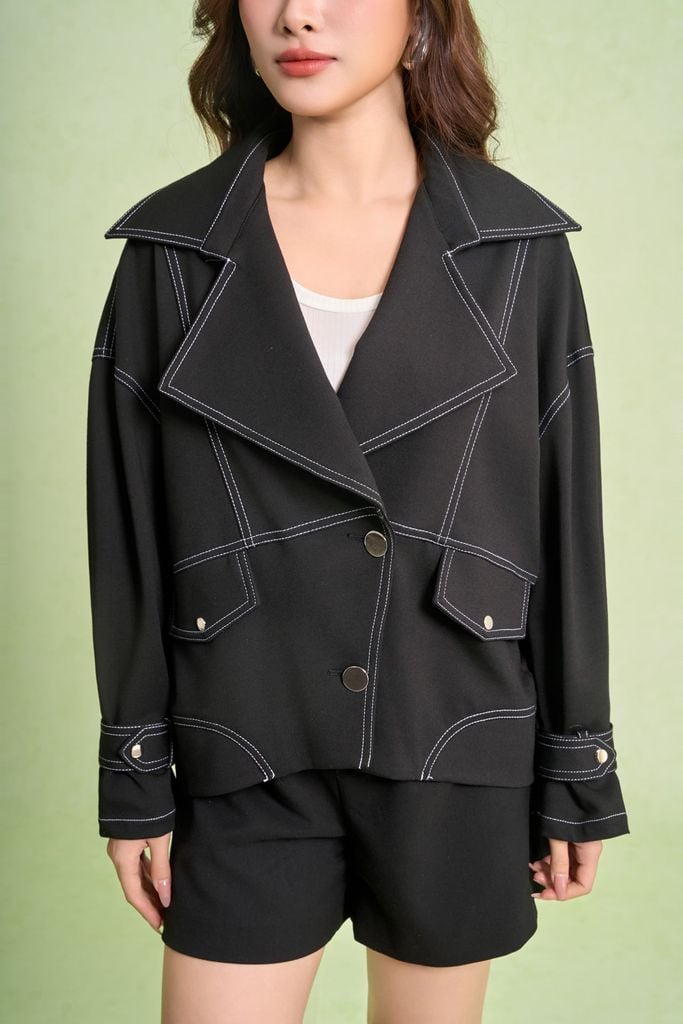 FKM9716 - Áo khoác kiểu dạo phố dáng ngắn cổ hai ve ống tay rộng thân áo có túi phối hoạ tiết đường chỉ thời trang - PANTIO