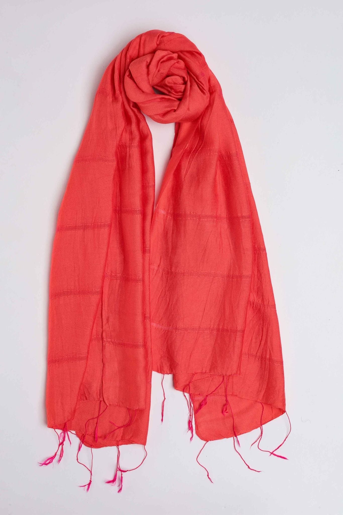 FKO130 - Khăn thời trang cao cấp chất liệu lanh tơ trơn màu có tua rua trang trí - PANTIO