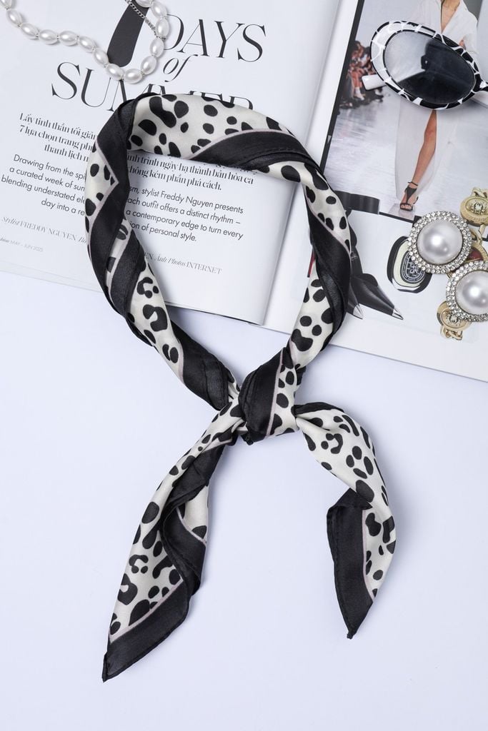 FKO131 - Khăn lụa vuông cao cấp nhiều hoạ tiết thời trang - PANTIO