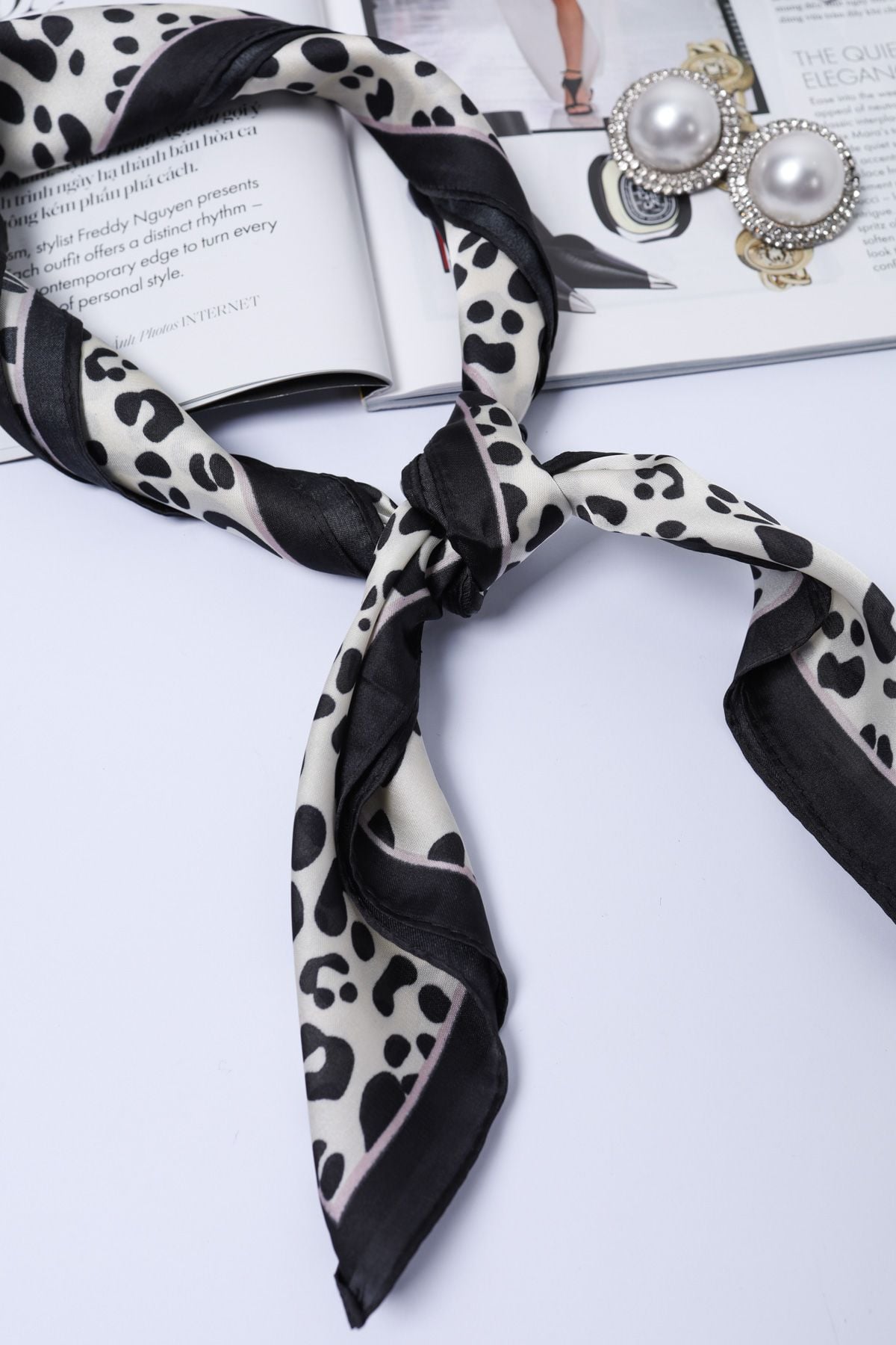 FKO131 - Khăn lụa vuông cao cấp nhiều hoạ tiết thời trang - PANTIO