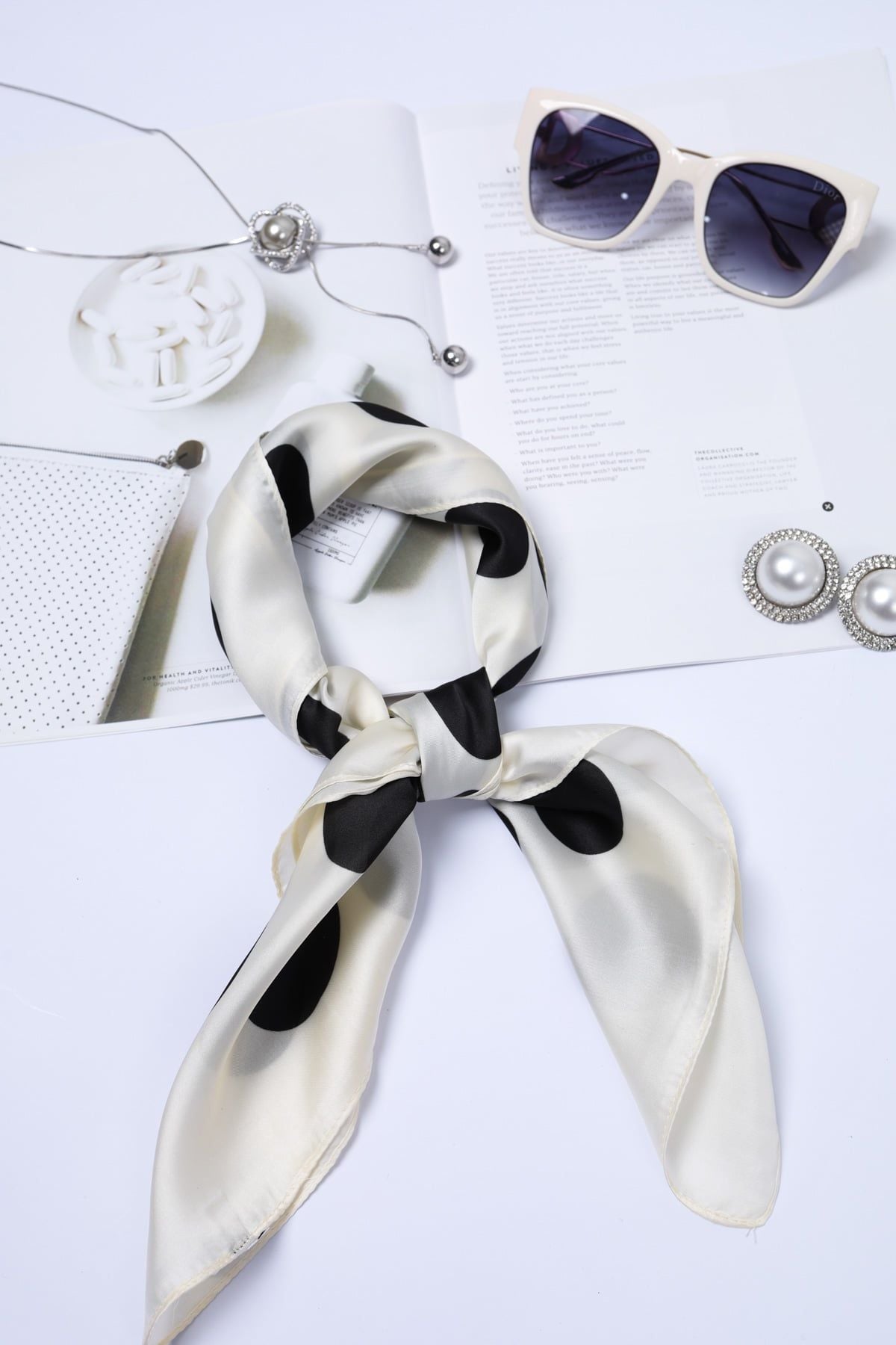 FKO131 - Khăn lụa vuông cao cấp nhiều hoạ tiết thời trang - PANTIO