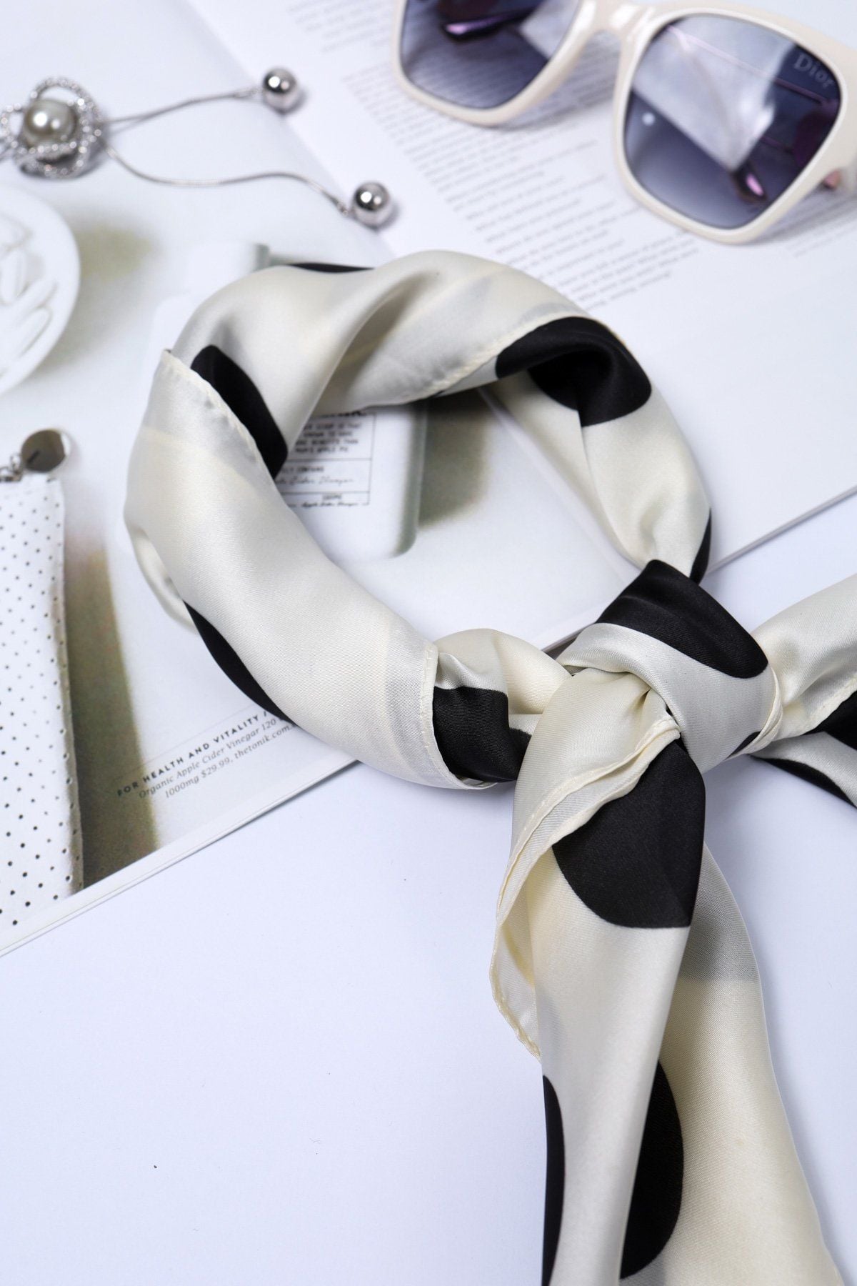 FKO131 - Khăn lụa vuông cao cấp nhiều hoạ tiết thời trang - PANTIO