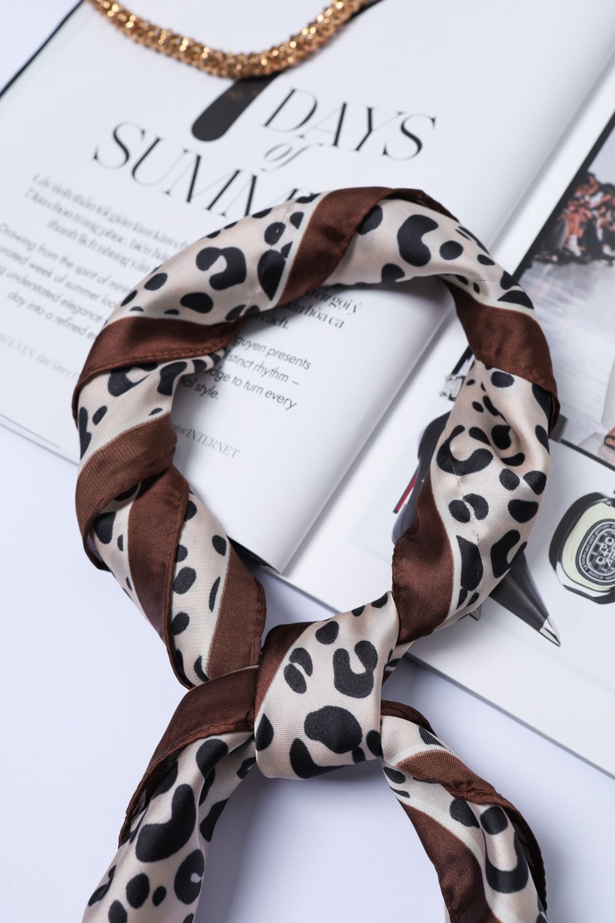 FKO131 - Khăn lụa vuông cao cấp nhiều hoạ tiết thời trang - PANTIO