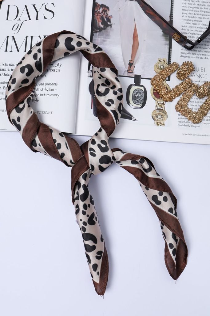 FKO131 - Khăn lụa vuông cao cấp nhiều hoạ tiết thời trang - PANTIO