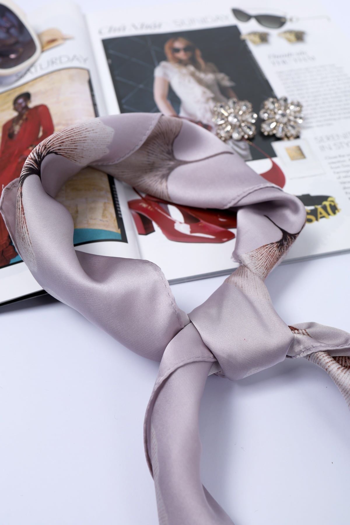 FKO131 - Khăn lụa vuông cao cấp nhiều hoạ tiết thời trang - PANTIO