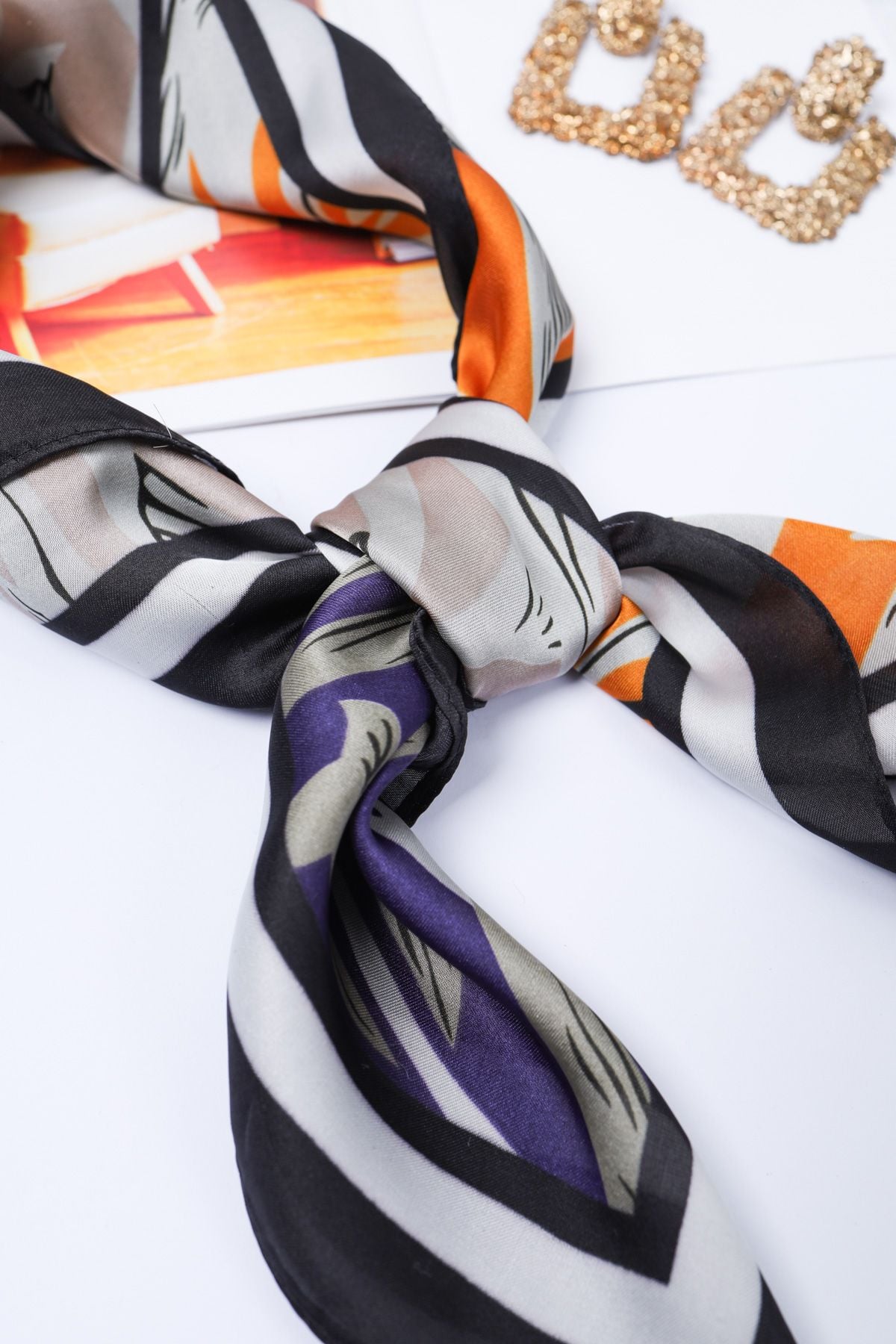 FKO131 - Khăn lụa vuông cao cấp nhiều hoạ tiết thời trang - PANTIO