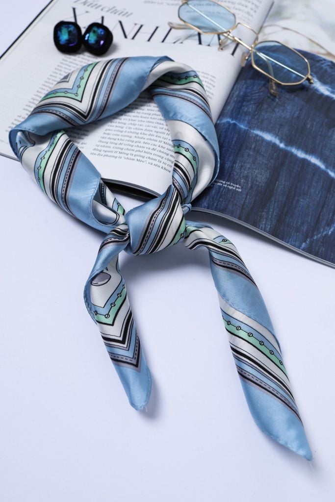 FKO131 - Khăn lụa vuông cao cấp nhiều hoạ tiết thời trang - PANTIO