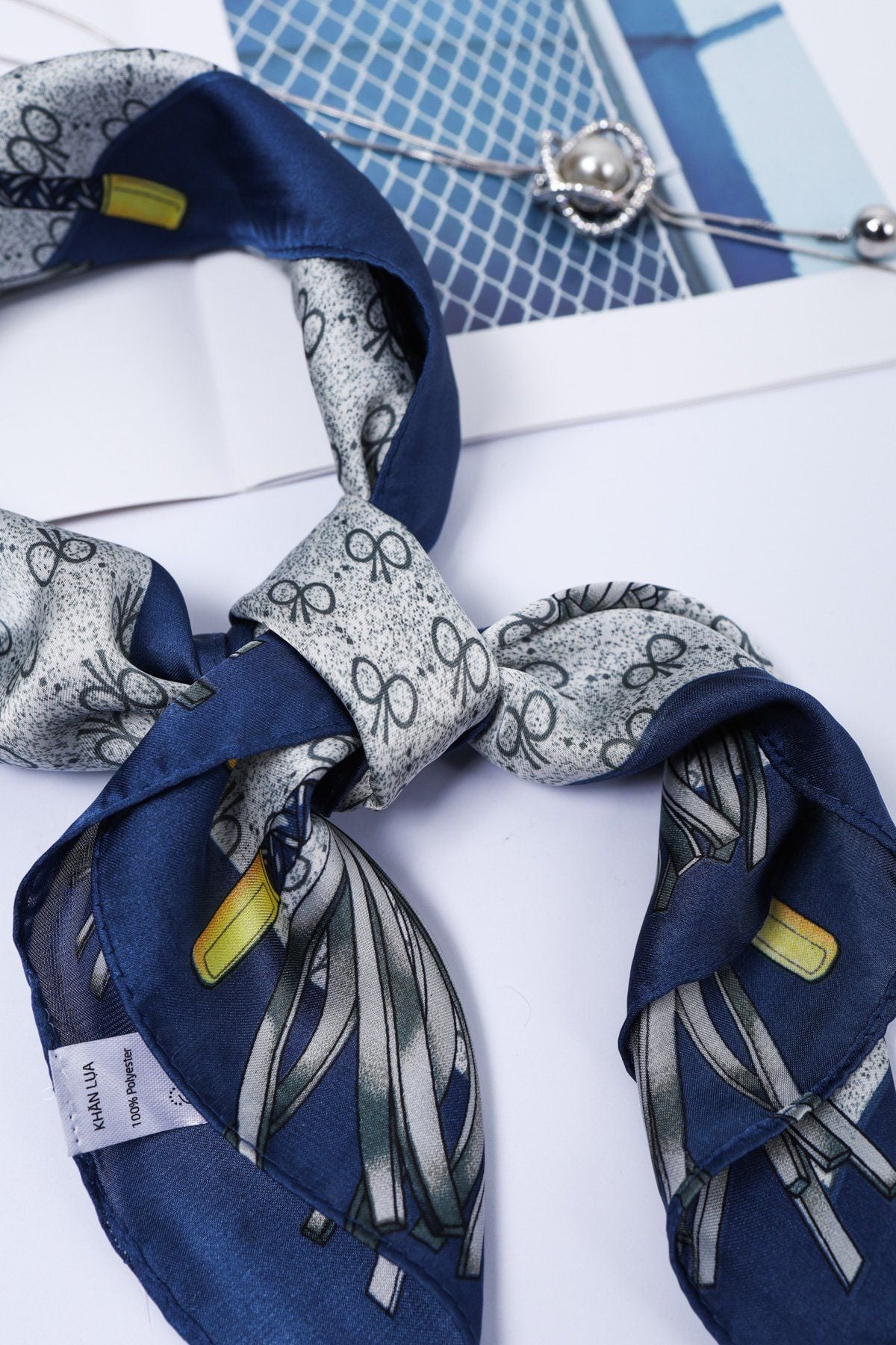 FKO131 - Khăn lụa vuông cao cấp nhiều hoạ tiết thời trang - PANTIO