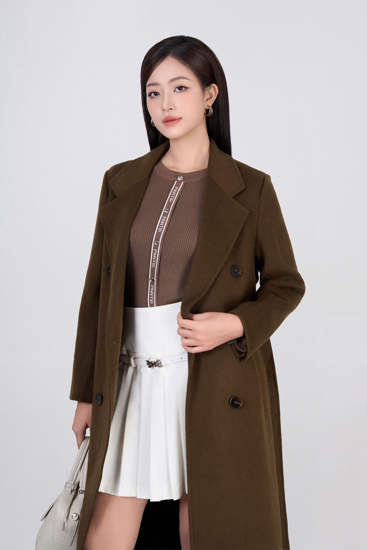 FMO323 - Áo mangto dạ lông cừu cao cấp dáng suông dài cổ hai ve phối khuy tạo kiểu có kèm dây đai - PANTIO