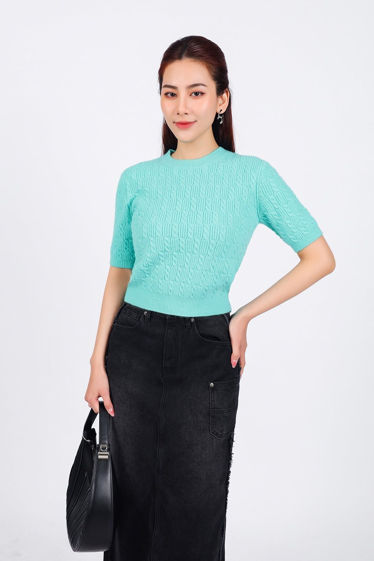 FOL476 - Áo len thời trang cao cấp dáng ôm ngắn cổ tròn tay lỡ trơn màu - PANTIO