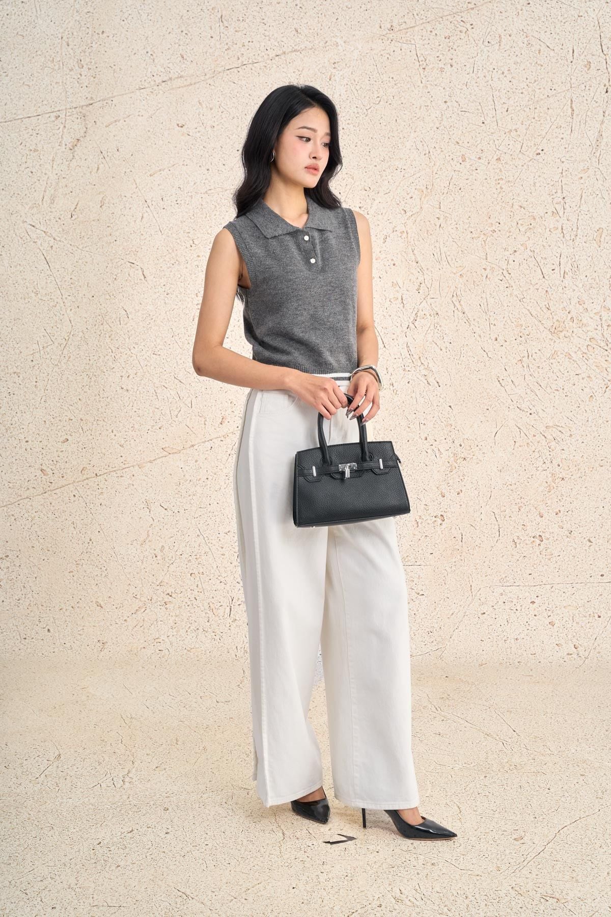 FOL531 - Áo len cao cấp dáng ôm cổ bẻ phối khuy không tay gấu áo có hoạ tiết đường kẻ tạo kiểu - PANTIO