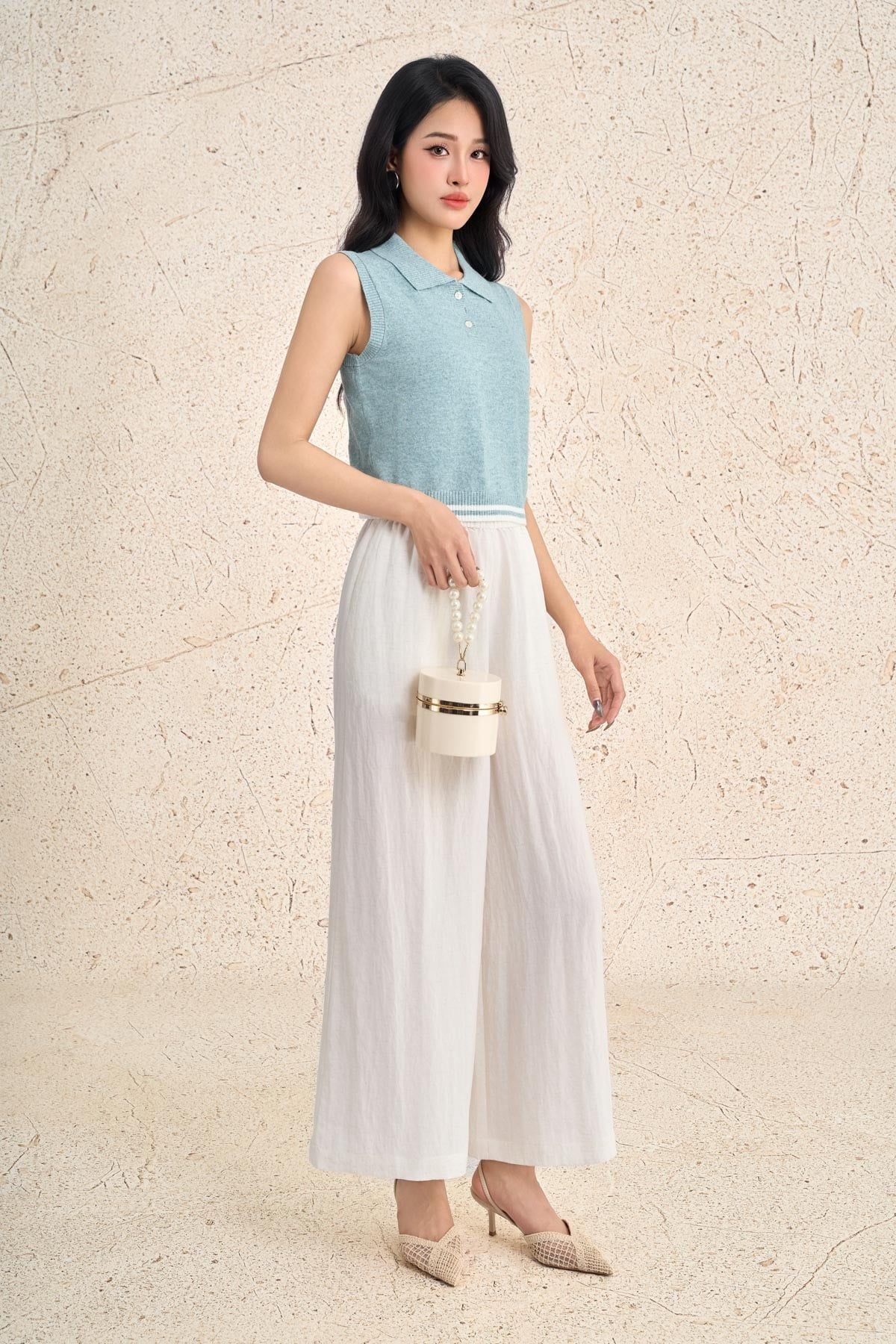 FOL531 - Áo len cao cấp dáng ôm cổ bẻ phối khuy không tay gấu áo có hoạ tiết đường kẻ tạo kiểu - PANTIO