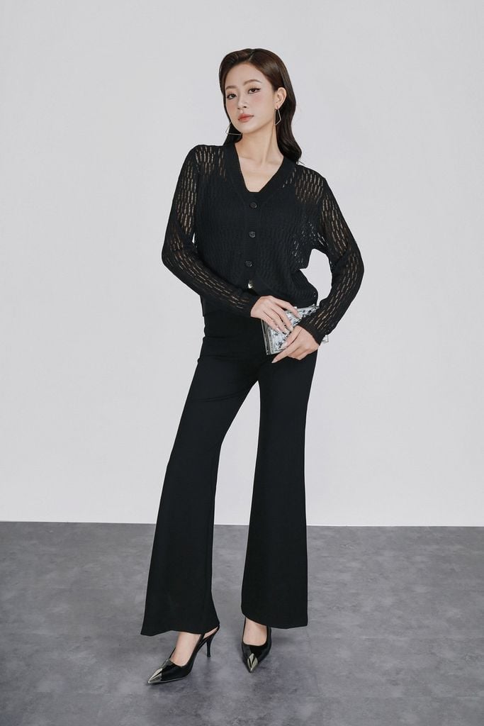 FOL569 - Áo len cao cấp vải len mỏng dáng ôm cổ xẻ V thân áo phối khuy đá thời trang - PANTIO