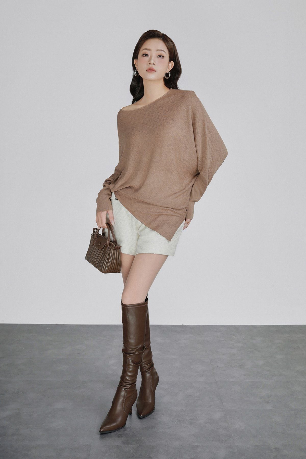 FOL578 - Áo len cao cấp dáng suông cổ thuyền tay cánh dơi tạo kiểu vạt áo bất đối xứng thời trang - PANTIO