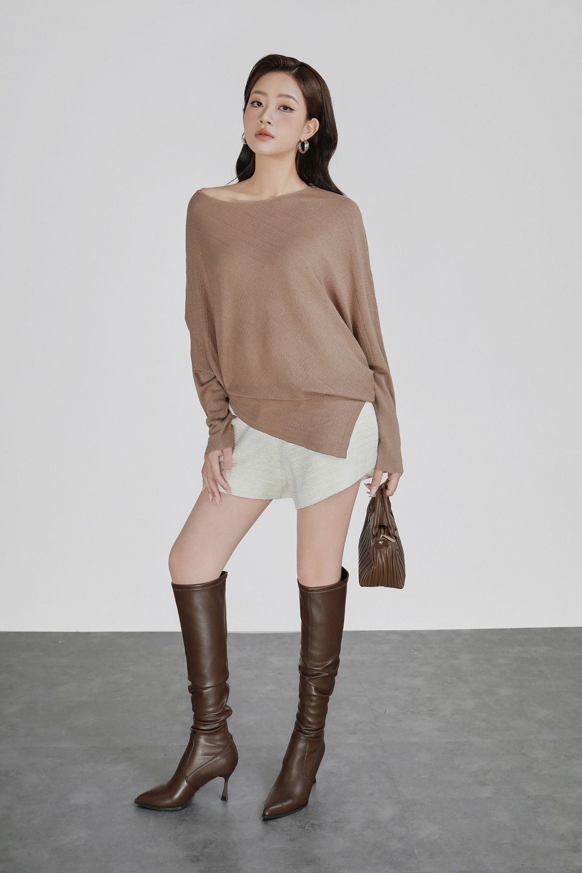 FOL578 - Áo len cao cấp dáng suông cổ thuyền tay cánh dơi tạo kiểu vạt áo bất đối xứng thời trang - PANTIO