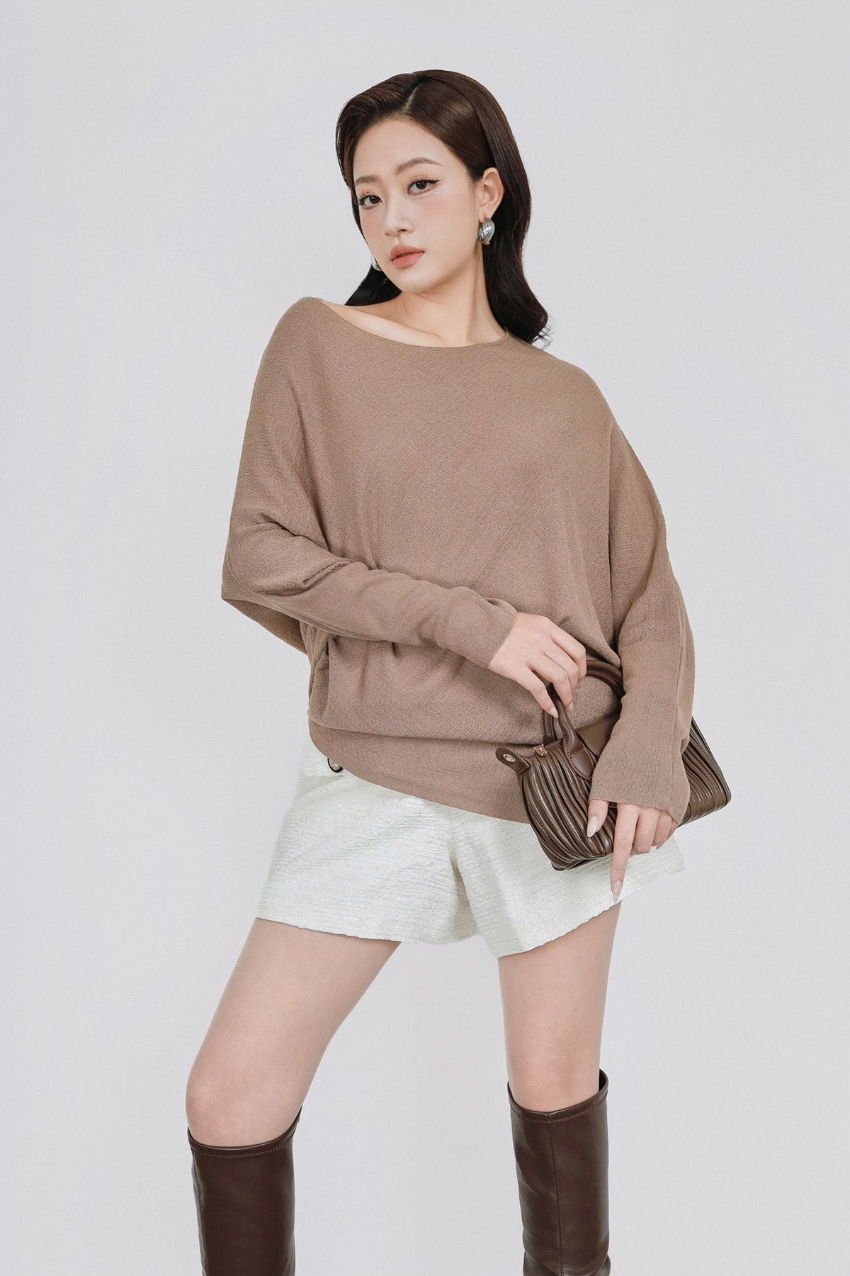 FOL578 - Áo len cao cấp dáng suông cổ thuyền tay cánh dơi tạo kiểu vạt áo bất đối xứng thời trang - PANTIO