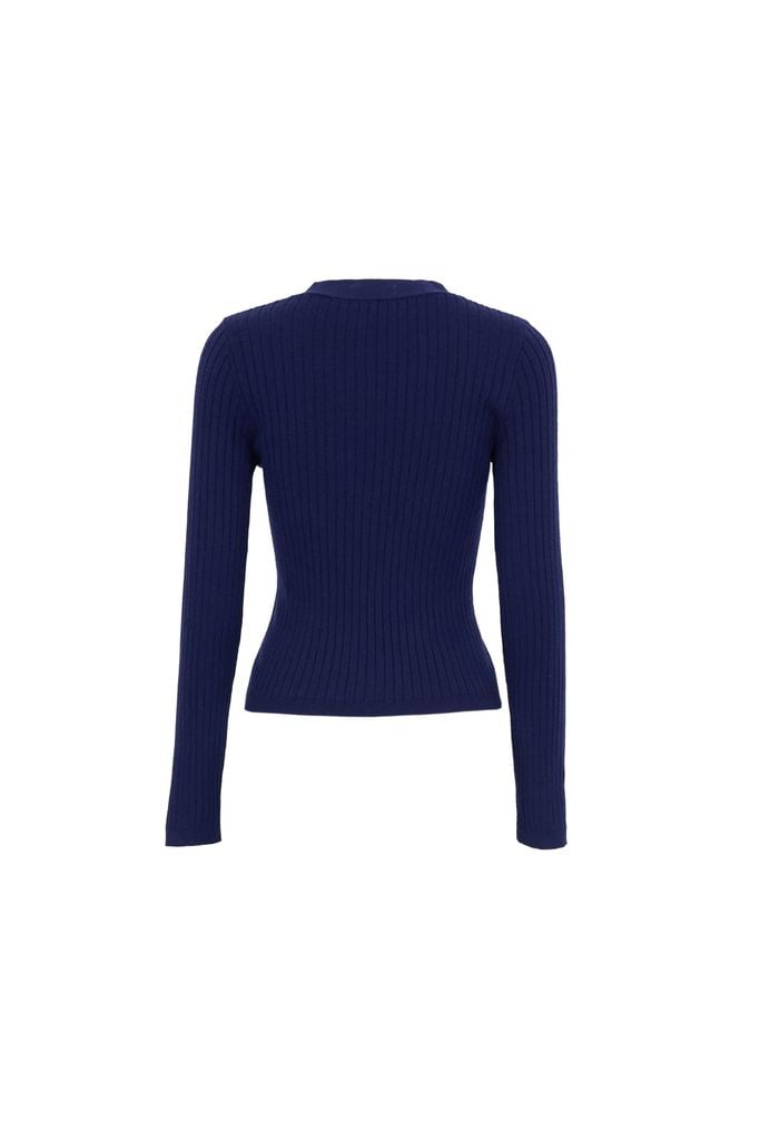 FOL595 - Áo len cao cấp dáng ôm cổ xẻ V tay dài ngực áo thêu hoạ tiết cài khuy thân trước - JAN.