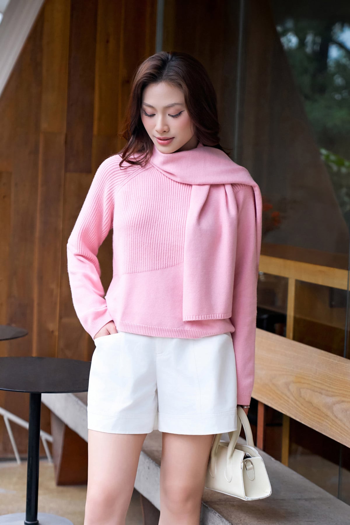 FQN3367 - Quần short vải kaki dáng A ống quần phối đường viền thời trang khoá thân trước - PANTIO