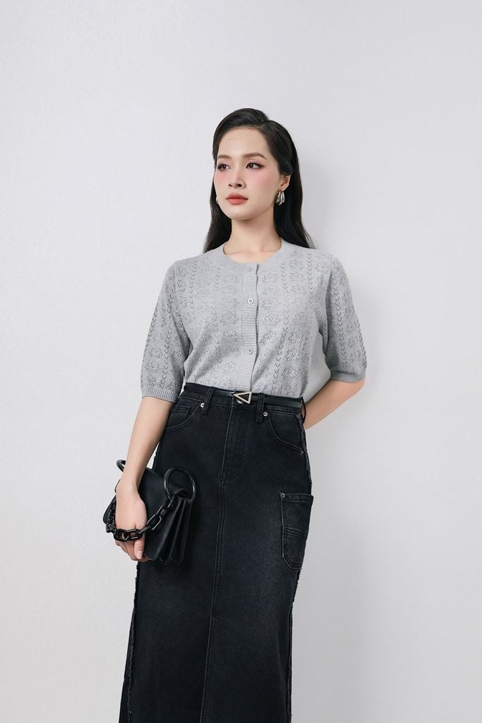 FOL612 - Áo len dệt kim cao cấp dáng suông cổ tròn tay lỡ thân áo phối khuy thời trang - PANTIO