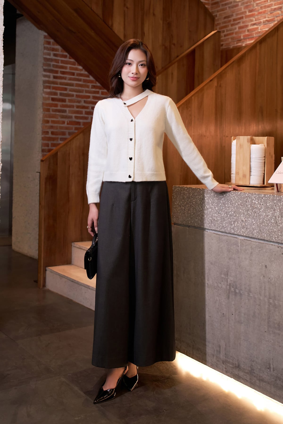 BQD93525 - Quần dài công sở vải thô dáng suông ống rộng thời trang ống quần phối ly tạo kiểu khoá thân trước - PANTIO