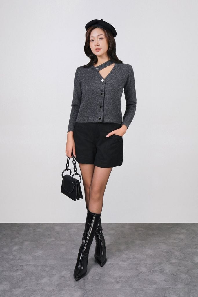 FQN3367 - Quần short vải kaki dáng A ống quần phối đường viền thời trang khoá thân trước - PANTIO