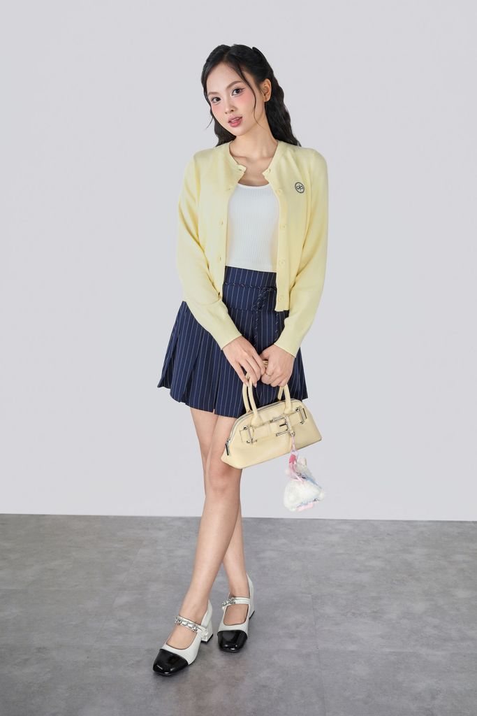 FOL625 - Áo len cao cấp vải len dáng ôm cổ tròn tay dài ngực áo có hoạ tiết thời trang cài khuy thân trước - JAN.