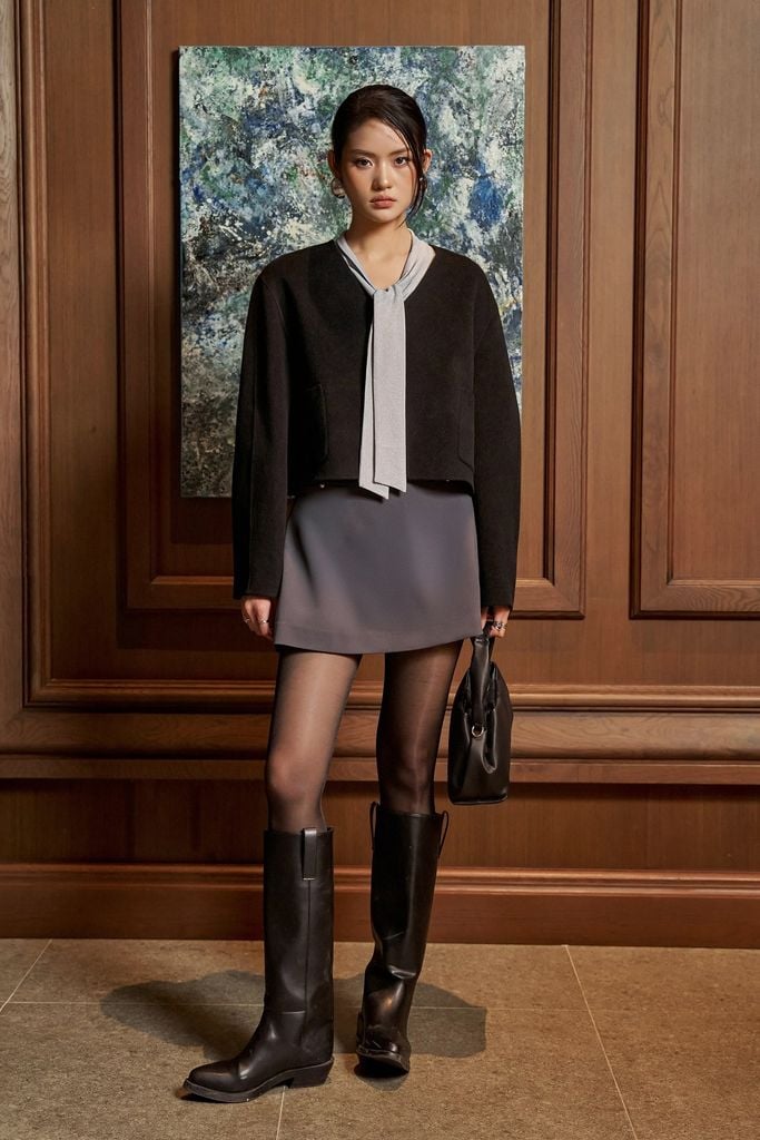 FJN3722 - Chân váy ngắn vải thô dày dáng A cạp phối phụ kiện kim loại khoá thân sau - PANTIO