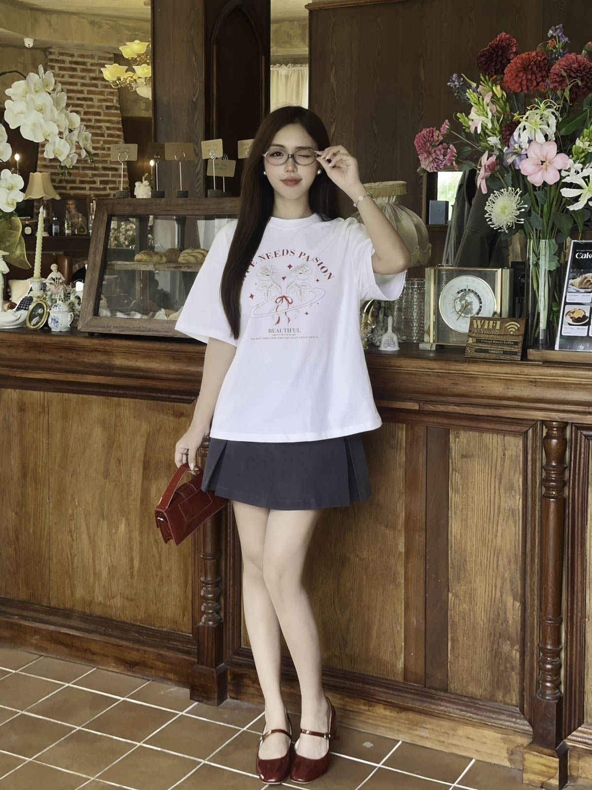 FAT3667 - Áo thun vải cotton dáng suông cổ tròn tay cộc thân áo in hoạ tiết thời trang - JAN.