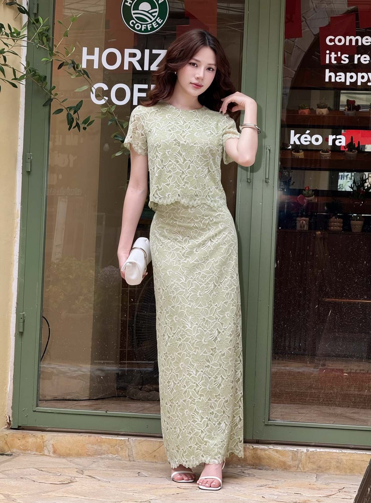 BJD33410 - tylekeo88ax dài vải ren mỏng dáng suông xẻ tà khoá thân sau - tỷ lệ kèo 8899