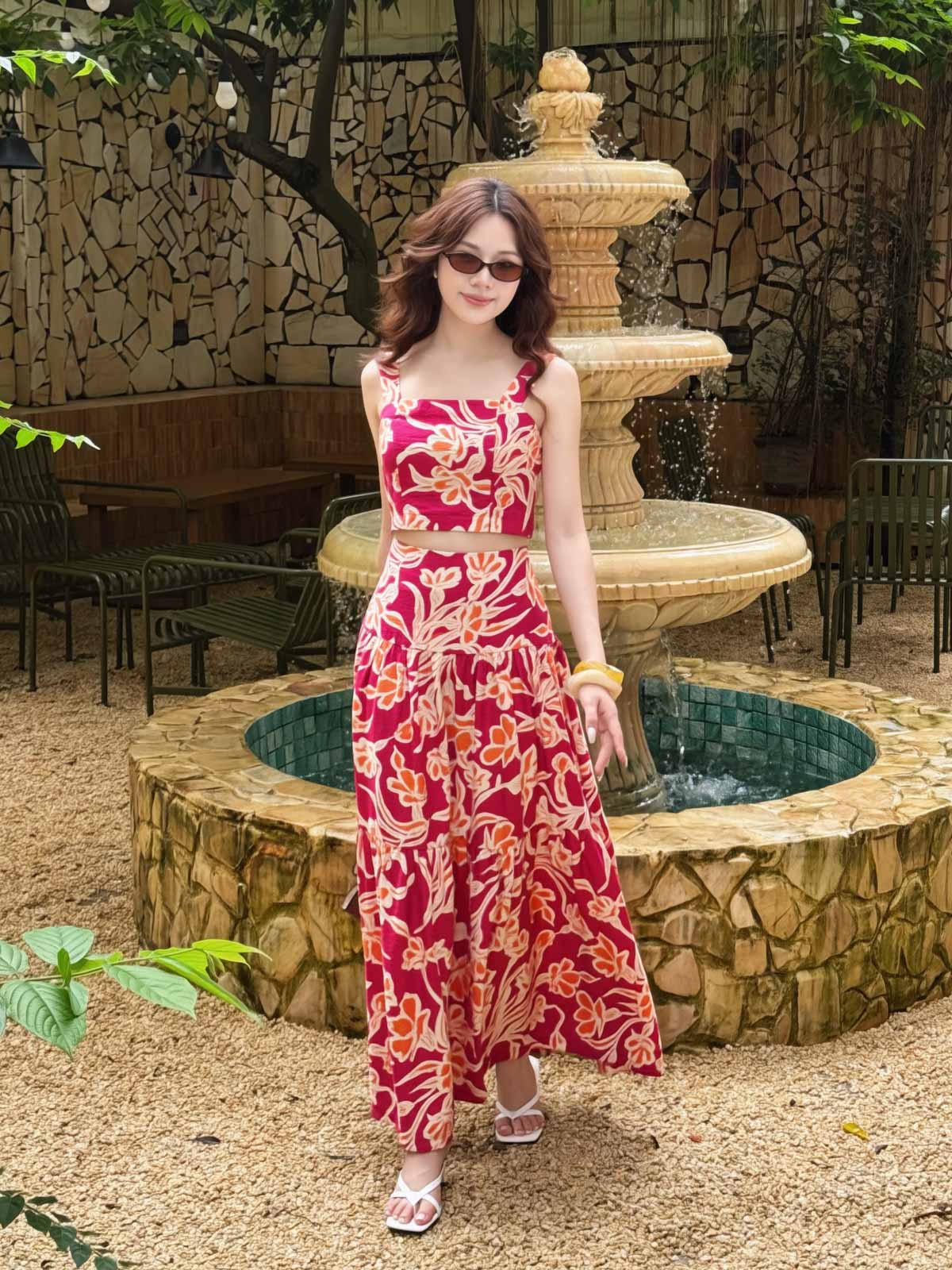 BAS33430 - Áo sơ mi dạo phố vải thô hoa dáng hai dây croptop thân sau phối chun co giãn thời trang - PANTIO