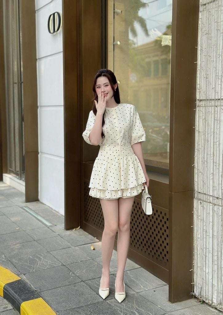 BAS73604 - Áo sơ mi kiểu vải thô dáng suông cổ tròn tay phồng thời trang - JAN.