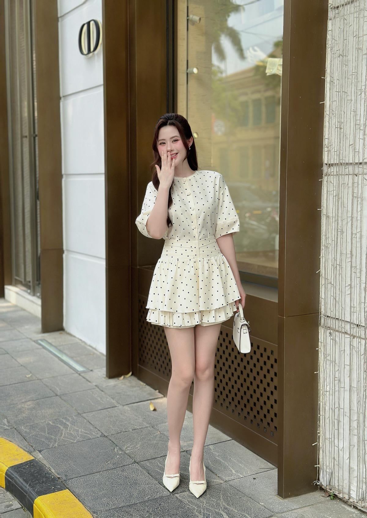 BAS73604 - Áo sơ mi kiểu vải thô dáng suông cổ tròn tay phồng thời trang - JAN.