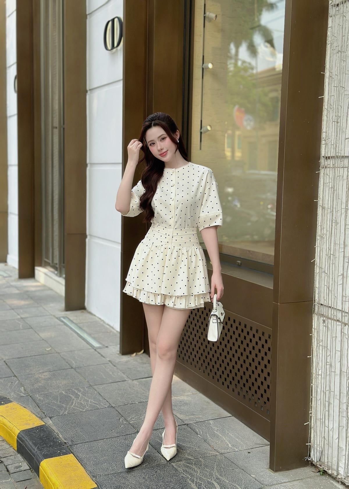 BAS73604 - Áo sơ mi kiểu vải thô dáng suông cổ tròn tay phồng thời trang - JAN.