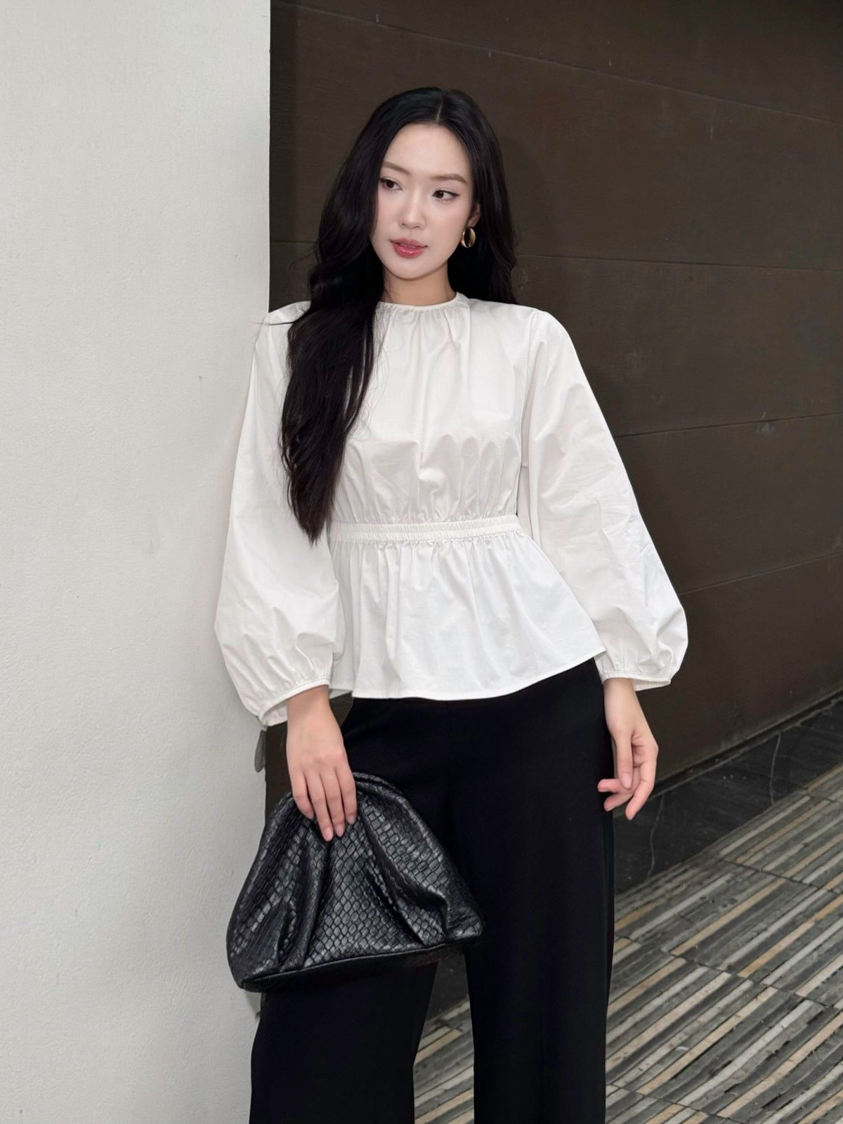 FAS54069 - Áo sơ mi dạo phố vải thô kate dáng peplum cổ tròn tay phồng dài eo phối chun ôm thời trang - PANTIO