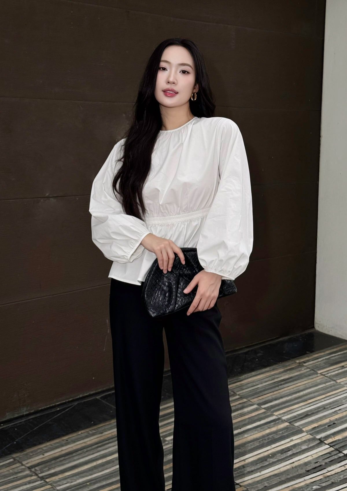 FAS54069 - Áo sơ mi dạo phố vải thô kate dáng peplum cổ tròn tay phồng dài eo phối chun ôm thời trang - PANTIO