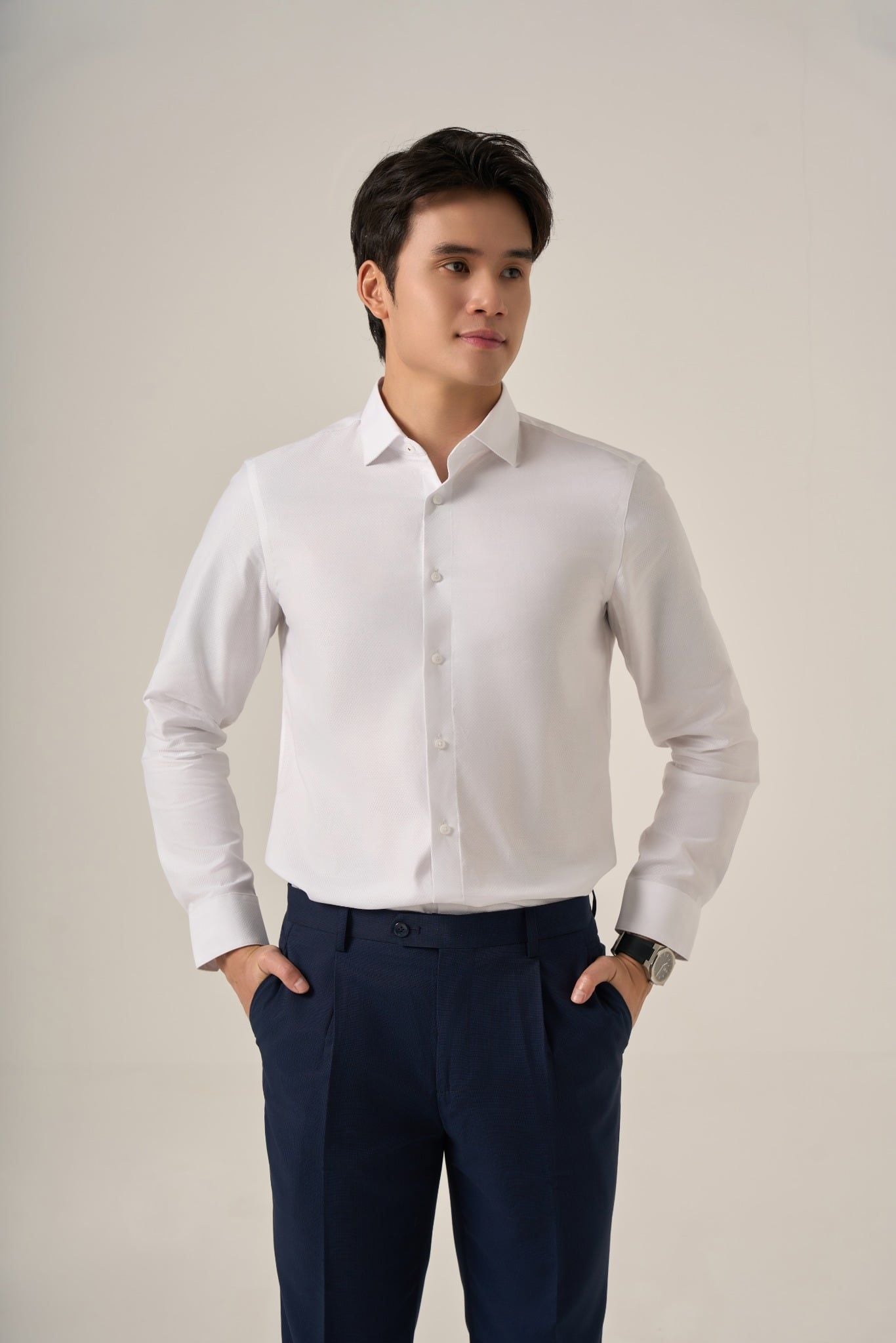 Sơ mi nam dài tay GrusZ form SlimFit mã 010125032GZW 003