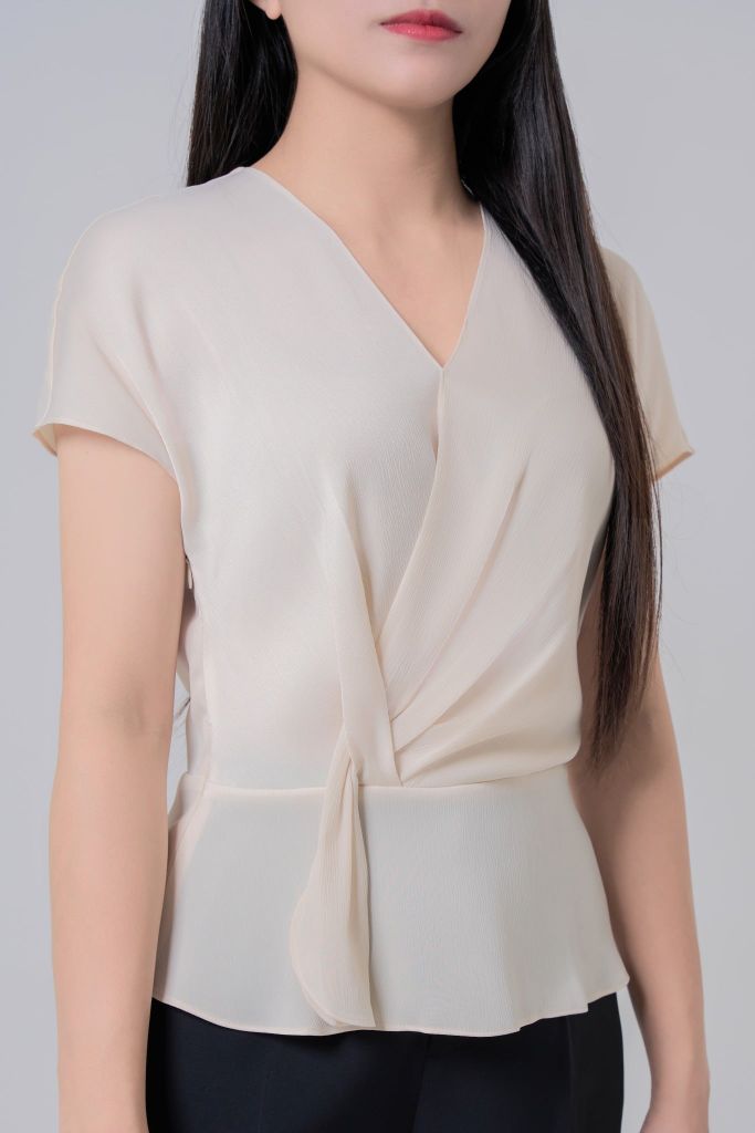 Sơ mi nữ cộc tay GrusZ mã 010226064GZ VK426