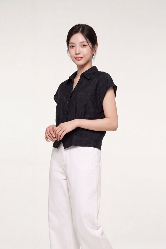 Sơ mi nữ sát nách GrusZ mã 010226081GZTT FI22