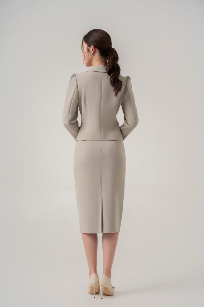 Bộ áo khoác váy nữ May 10 mã 030224350TD VG091