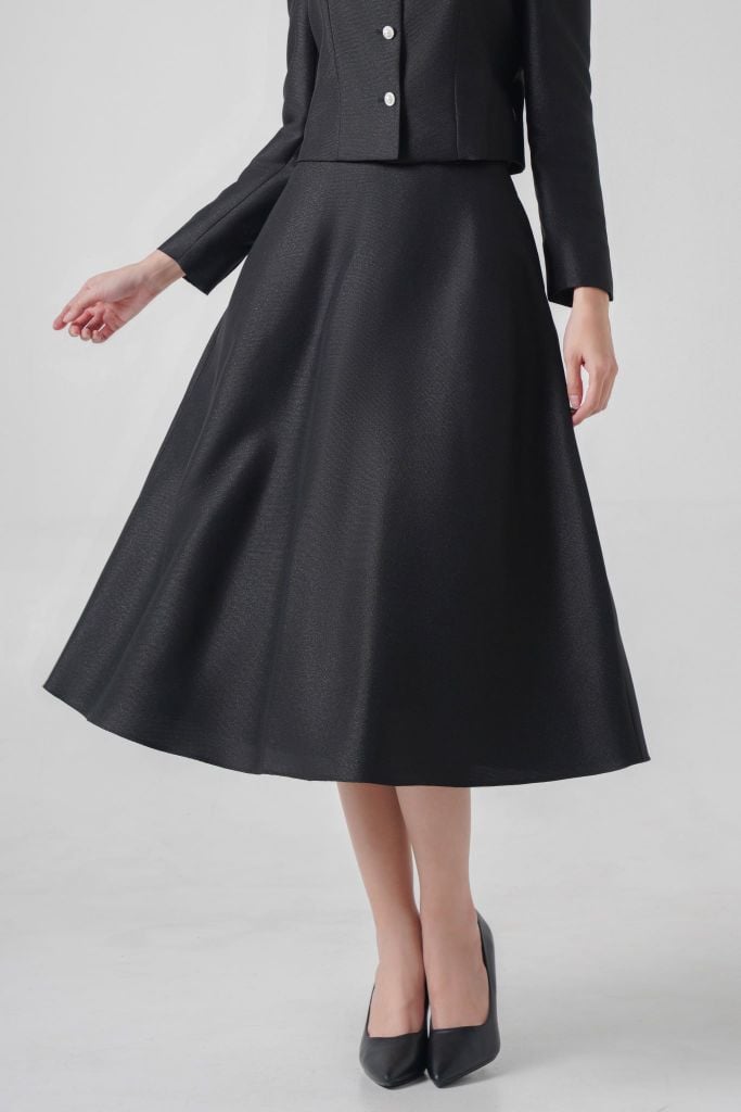 Bộ áo khoác váy nữ GrusZ mã 030225017GZ VK178