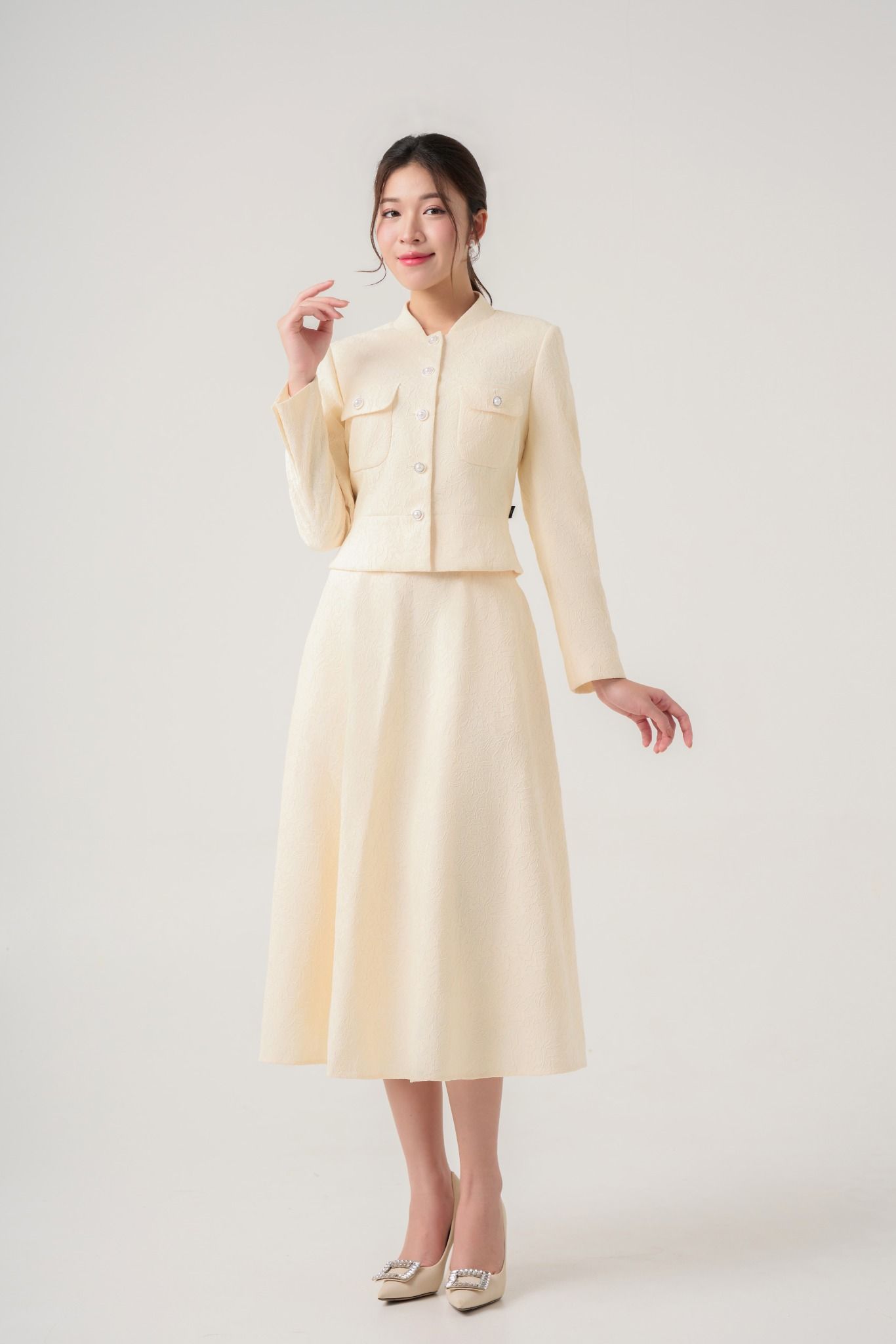 Bộ áo khoác váy nữ May 10 mã 030225020GZ VK205