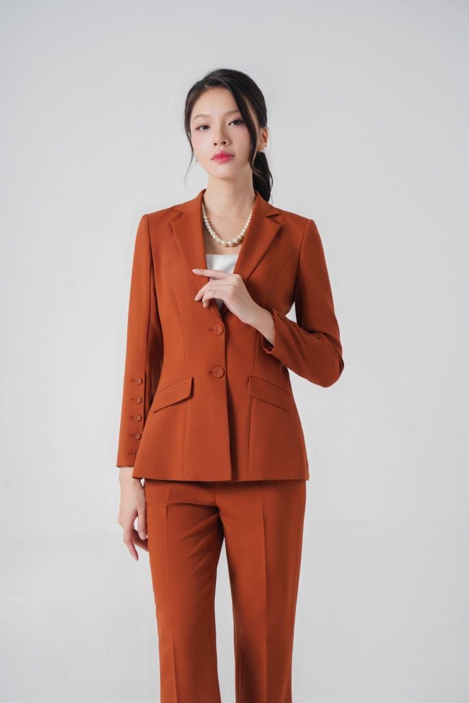Bộ Veston nữ May 10 mã 040223007 TT1708