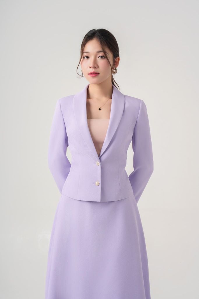 Bộ Veston nữ May 10 mã 040224358 VK052